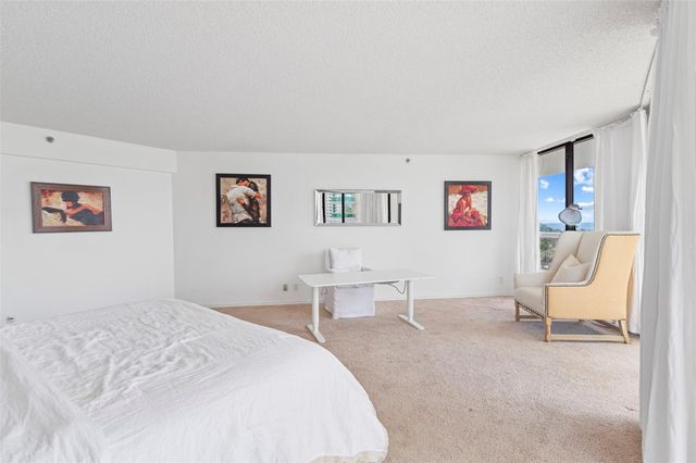 20185 E Country Club Drive 901, Aventura, FL 33180