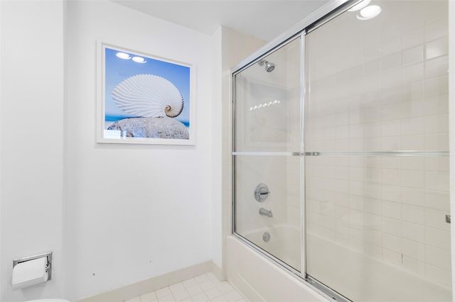 20185 E Country Club Drive 901, Aventura, FL 33180