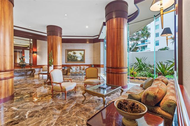 20185 E Country Club Drive 901, Aventura, FL 33180