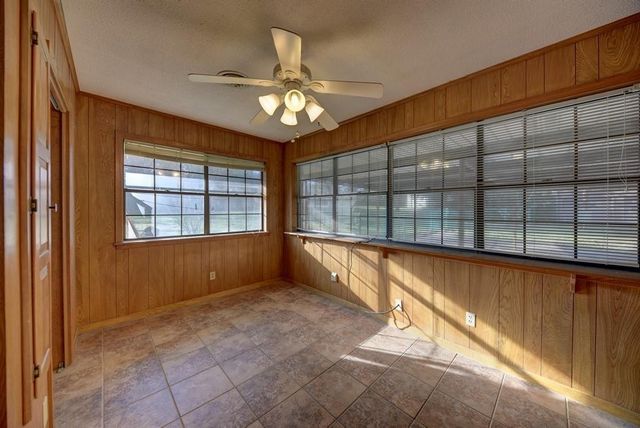 456 Hickory Bend Road, Brenham, TX 77833