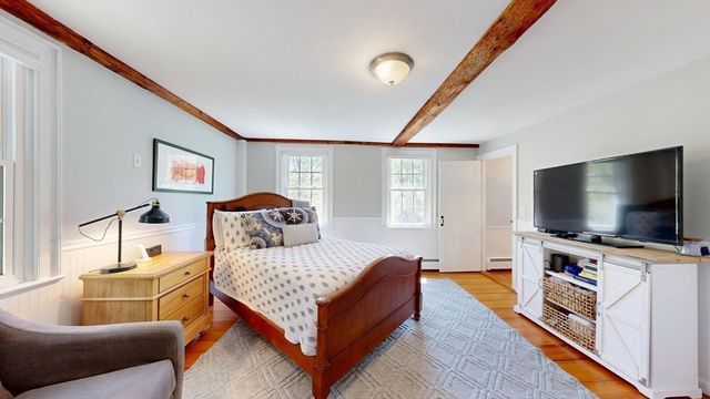 375 Linebrook Rd, Ipswich, MA 01938