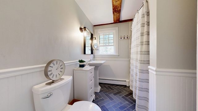 375 Linebrook Rd, Ipswich, MA 01938