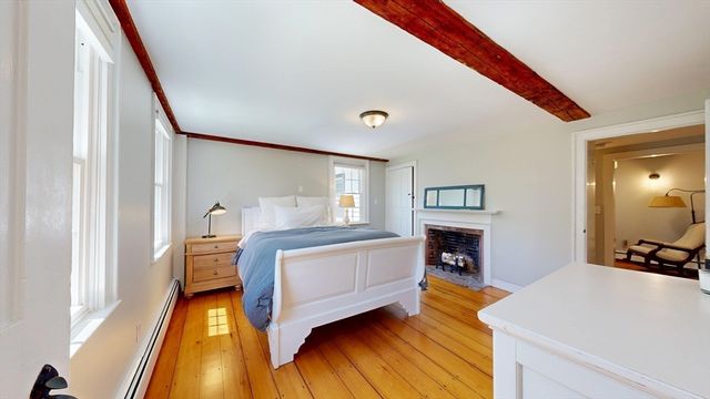 375 Linebrook Rd, Ipswich, MA 01938
