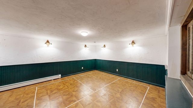 375 Linebrook Rd, Ipswich, MA 01938