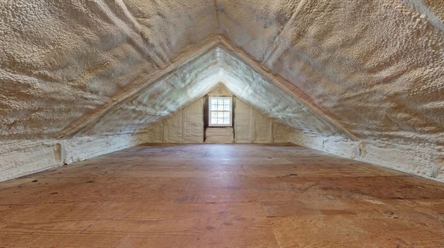 375 Linebrook Rd, Ipswich, MA 01938