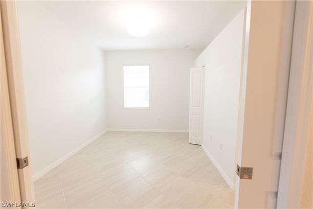 1645 Alameda DR, Naples, FL 34120