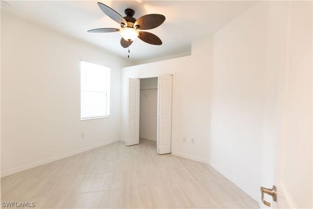 1645 Alameda DR, Naples, FL 34120