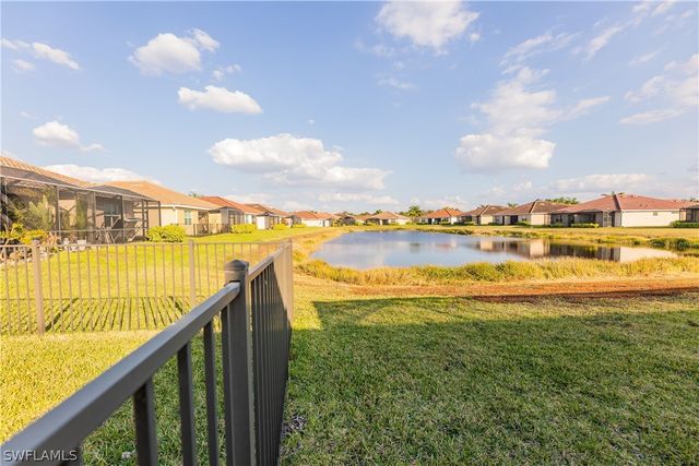 1645 Alameda DR, Naples, FL 34120