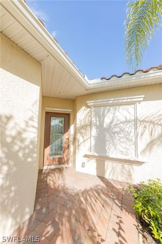 1645 Alameda DR, Naples, FL 34120