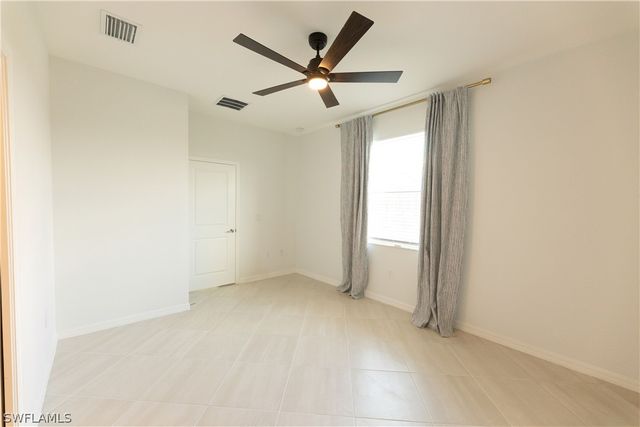 1645 Alameda DR, Naples, FL 34120