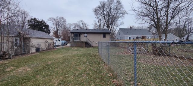 932 Colonial Drive, Machesney Park, IL 61115