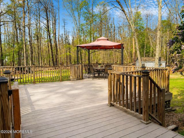 14 Aspen Court, Jackson, NJ 08527