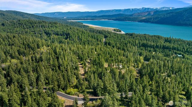 40 Newport Creek Loop, Ronald, WA 98941