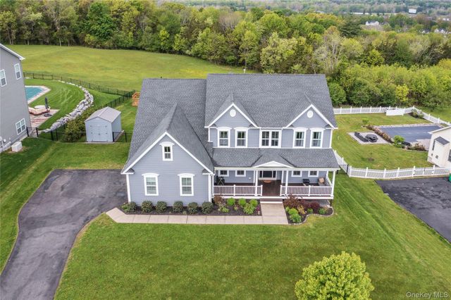 58 Ridgeline Drive, Poughkeepsie, NY 12603