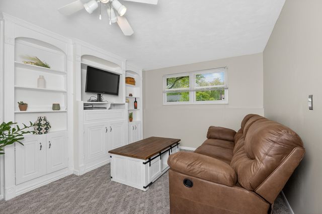 1586 Hickory Hill Court, Florence, KY 41022