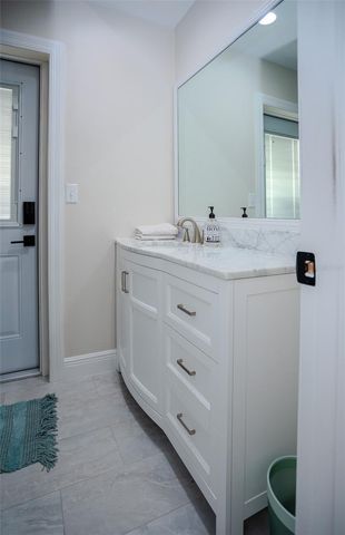 2719 FOREST KNOLL DRIVE, Sarasota, FL 34232
