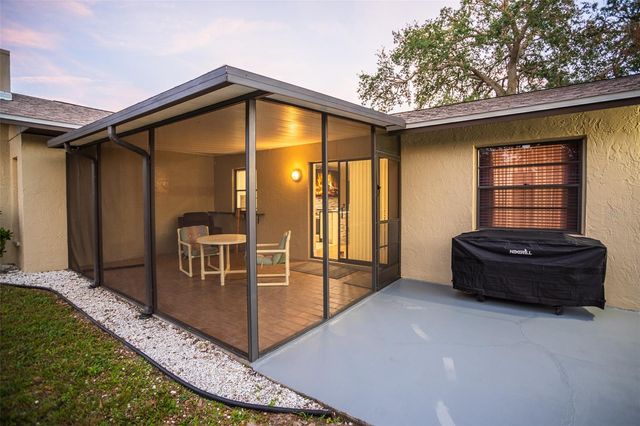 2719 FOREST KNOLL DRIVE, Sarasota, FL 34232