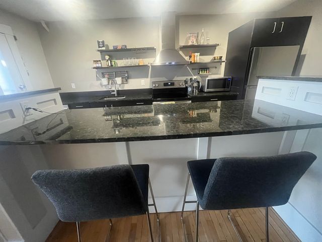 67 Middle Street Bb, Manchester, NH 03101