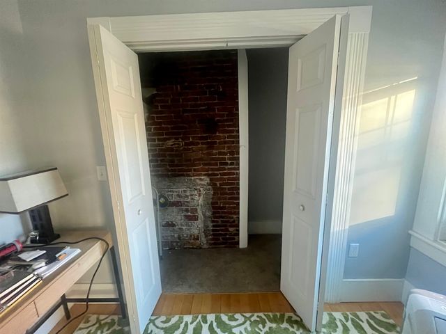 67 Middle Street Bb, Manchester, NH 03101