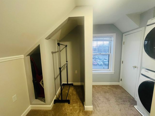 67 Middle Street Bb, Manchester, NH 03101