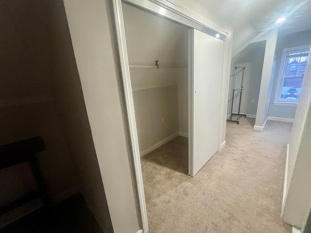 67 Middle Street Bb, Manchester, NH 03101