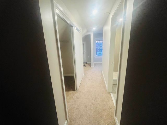 67 Middle Street Bb, Manchester, NH 03101