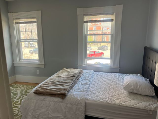 67 Middle Street Bb, Manchester, NH 03101