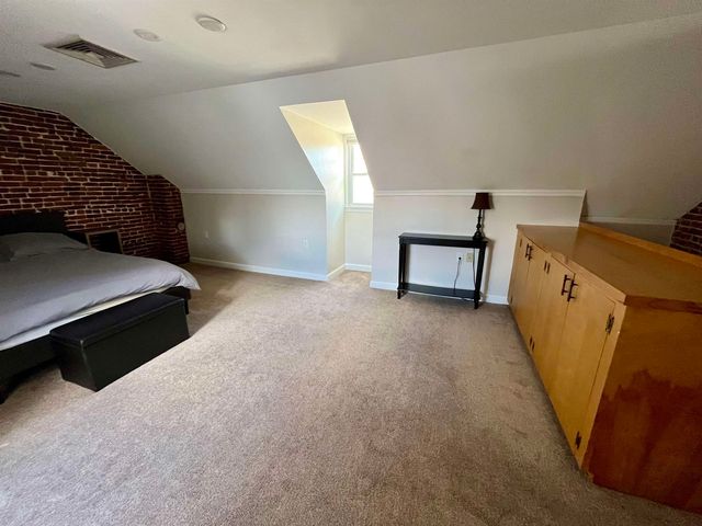 67 Middle Street Bb, Manchester, NH 03101