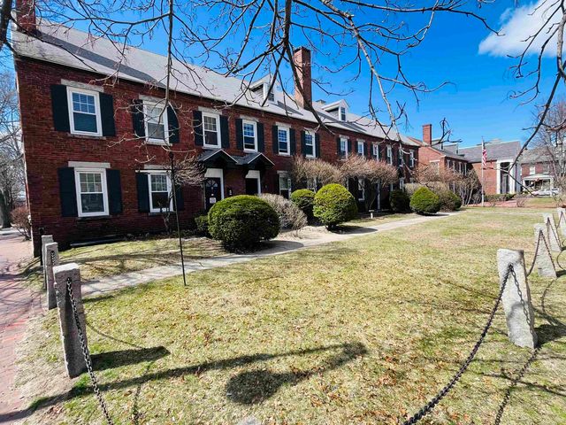 67 Middle Street Bb, Manchester, NH 03101