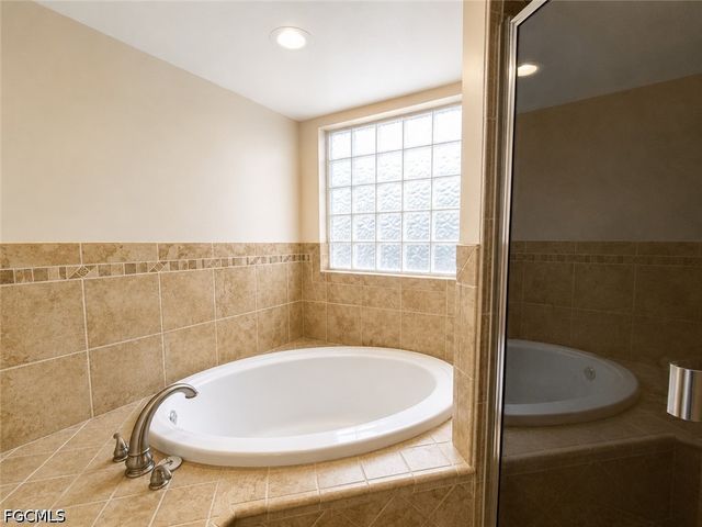 306 SE 8th PL, Cape Coral, FL 33990