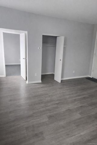 20-22 Bay Shore Avenue APT 20-1A, Bay Shore, NY 11706