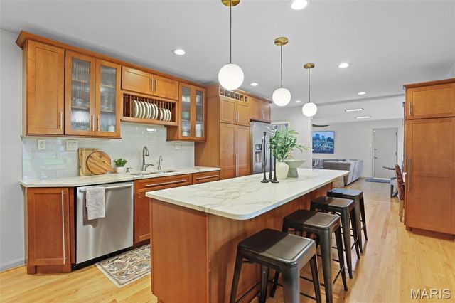 68 Willmore Road, St Louis, MO 63109