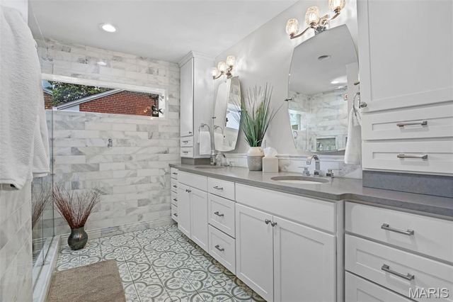 68 Willmore Road, St Louis, MO 63109