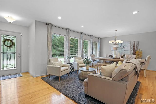 68 Willmore Road, St Louis, MO 63109