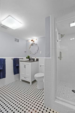 68 Willmore Road, St Louis, MO 63109