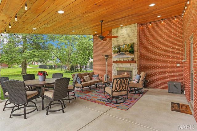 68 Willmore Road, St Louis, MO 63109