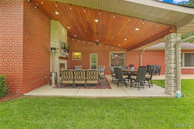 68 Willmore Road, St Louis, MO 63109