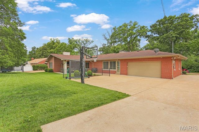 68 Willmore Road, St Louis, MO 63109