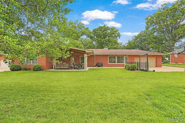 68 Willmore Road, St Louis, MO 63109