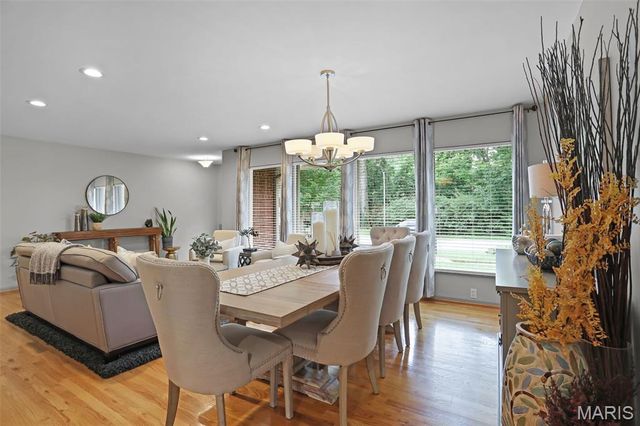 68 Willmore Road, St Louis, MO 63109