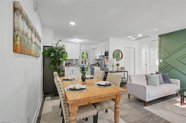 8206 McCloy RD, Norfolk, VA 23505