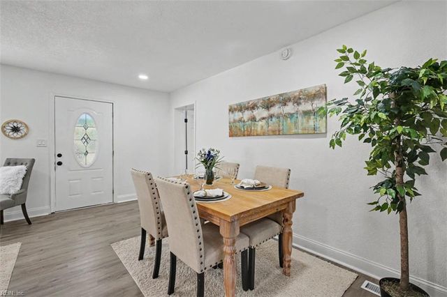 8206 McCloy RD, Norfolk, VA 23505