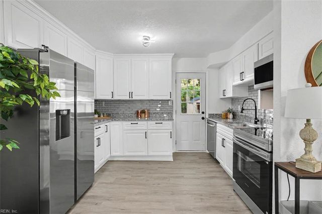 8206 McCloy RD, Norfolk, VA 23505