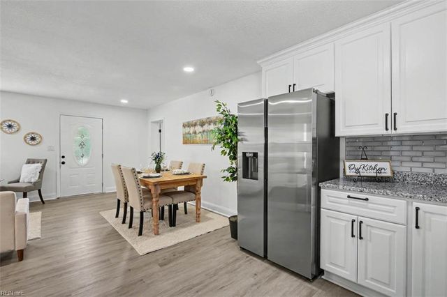 8206 McCloy RD, Norfolk, VA 23505