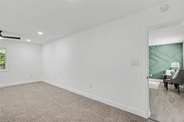 8206 McCloy RD, Norfolk, VA 23505