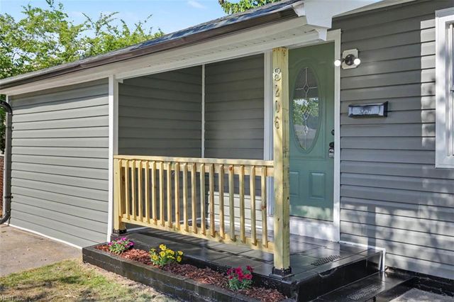 8206 McCloy RD, Norfolk, VA 23505