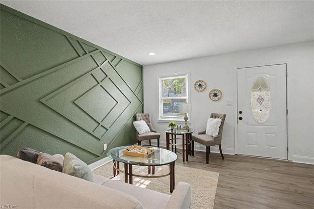 8206 McCloy RD, Norfolk, VA 23505