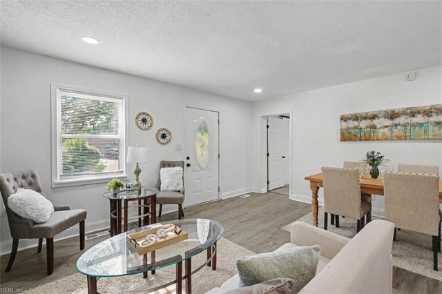 8206 McCloy RD, Norfolk, VA 23505