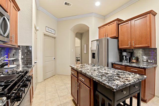 3233 Emma Lake Court, Dickinson, TX 77539