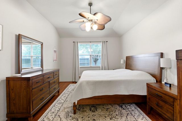 3233 Emma Lake Court, Dickinson, TX 77539